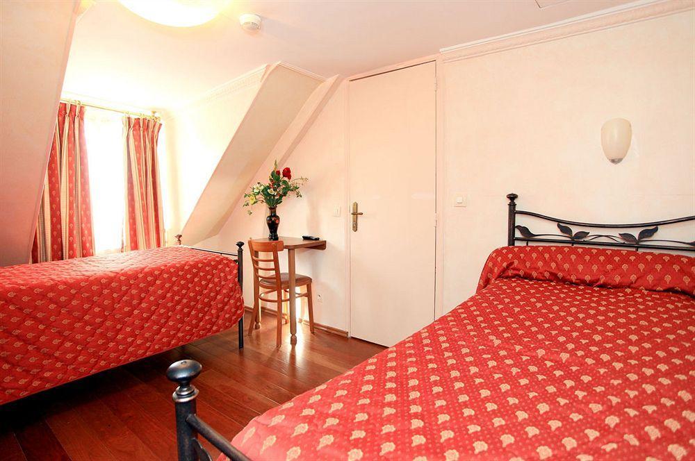 פריז Pratic Hotel מראה חיצוני תמונה