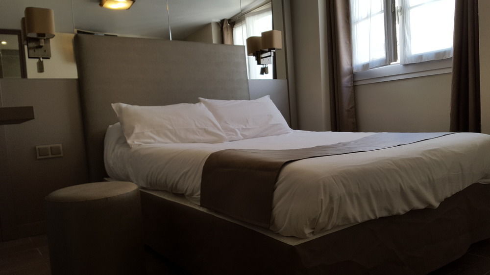 פריז Pratic Hotel מראה חיצוני תמונה